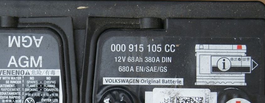 Die im Audi Q3 8U 2.0 TFSI Quattro benzin 2012 eingebaute Batterie